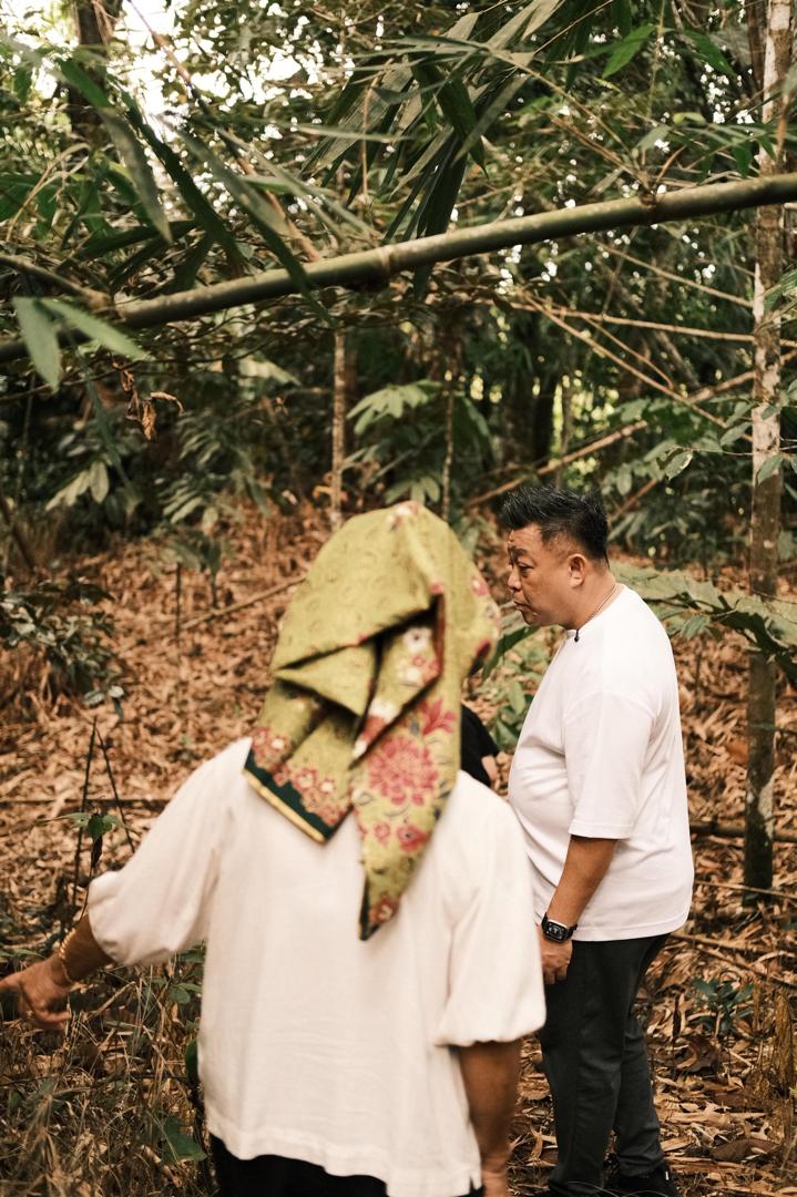 Field frame 6